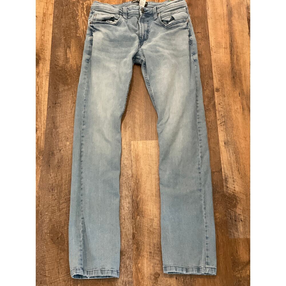 Free Planet 30X32 sustainable CO light wash  jean